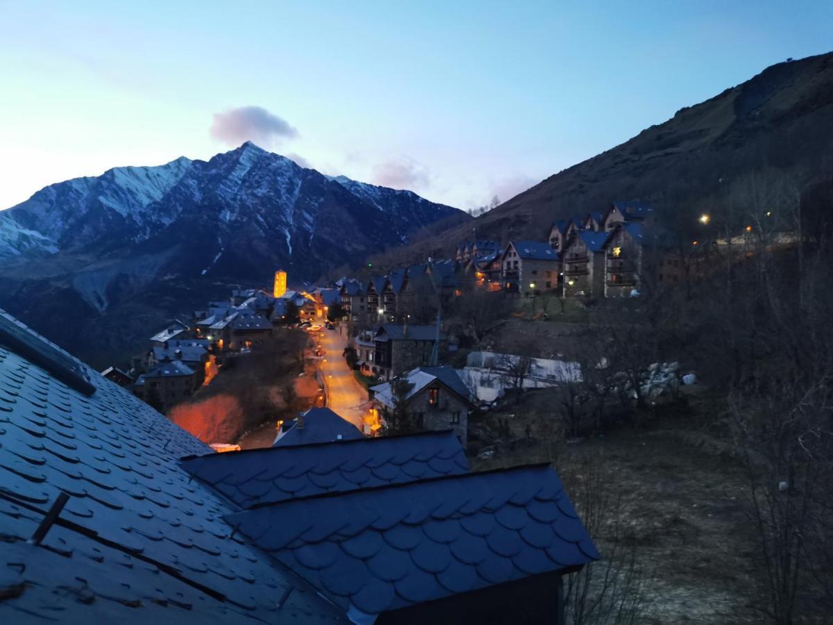 Apartament Duplex Con Terraza Y Vistas Panoramicas En Tauell Zewnętrze zdjęcie