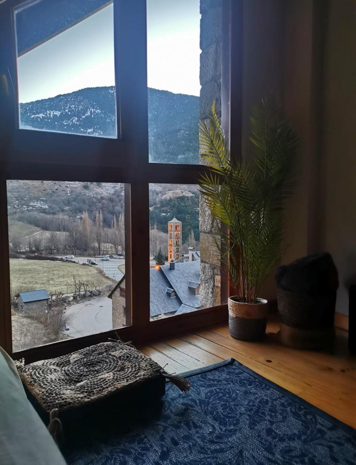 Apartament Duplex Con Terraza Y Vistas Panoramicas En Tauell Zewnętrze zdjęcie